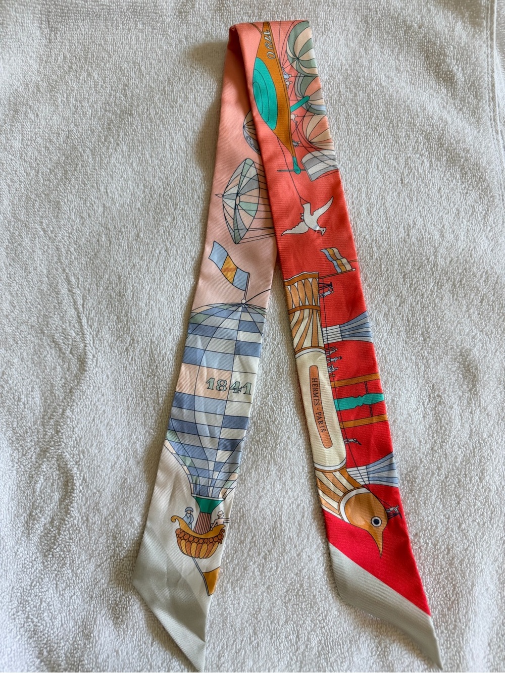 Hermès Coral, Peach and Turquoise Hot Air Balloon Silk Twilly